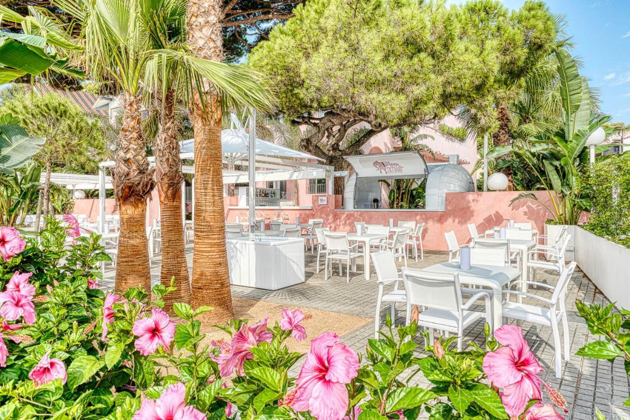 The Pink Elephant Hotel S'Agaro Exteriör bild